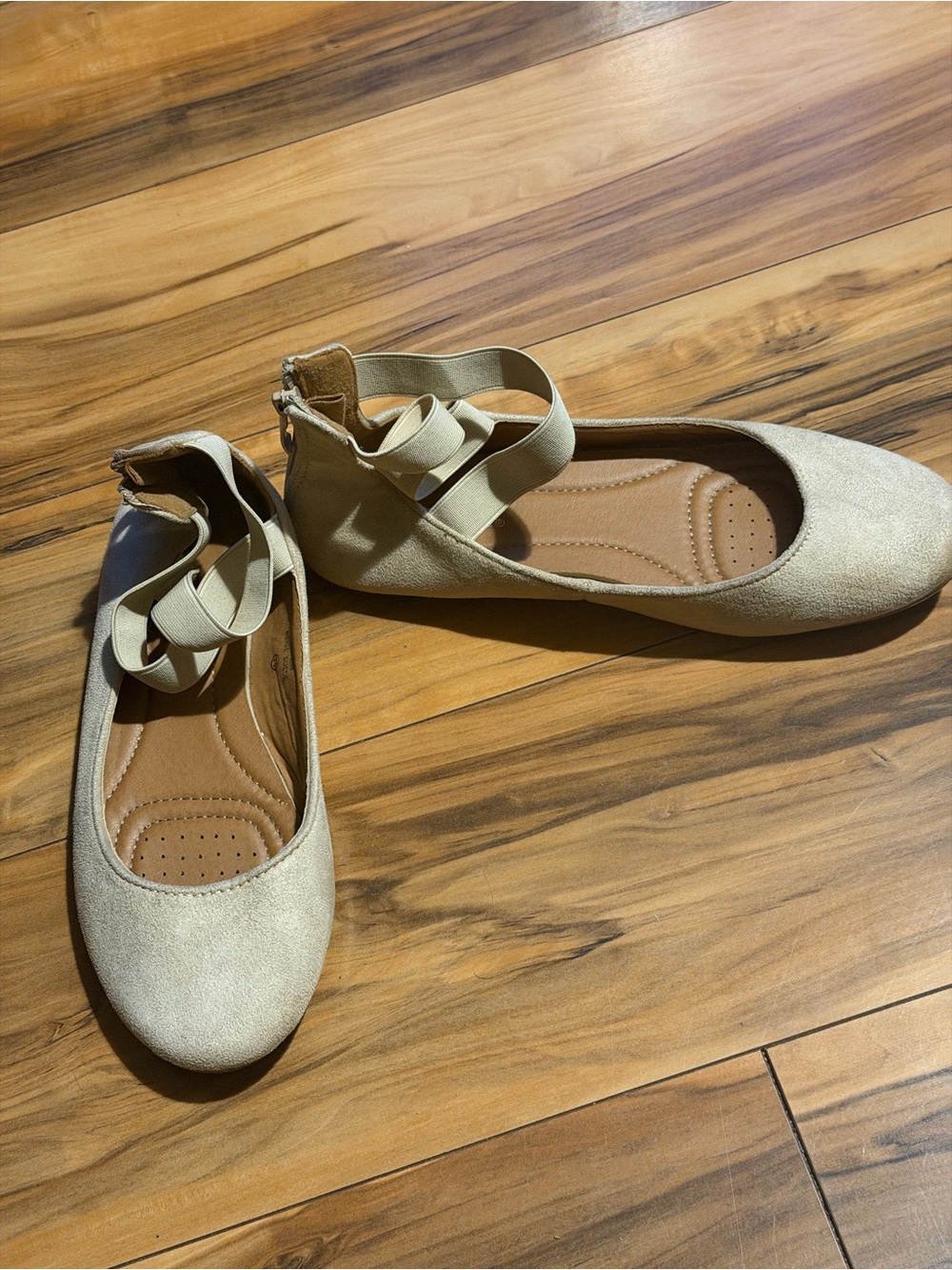 Bella Marie Women's Beige Ballet Flats with Ankle Straps Size 7.5